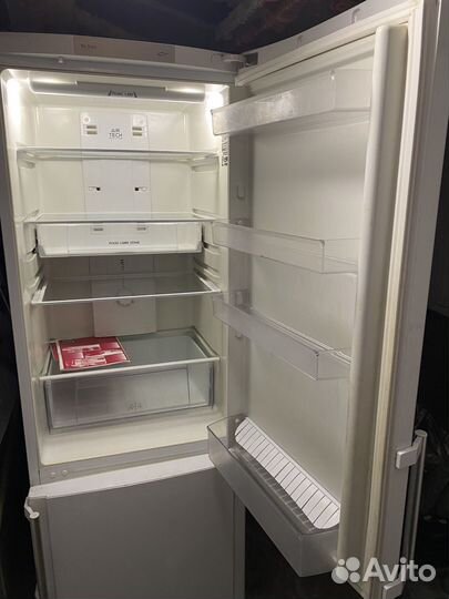 Холодильник бу hotpoint