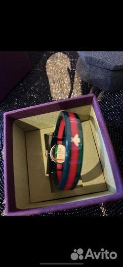 Часы-браслет Gucci новые