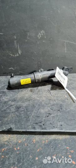Форсунка омывателя фар Volvo V50