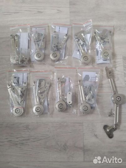 Петля антресольная