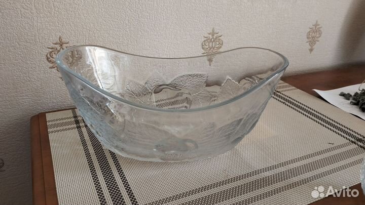 Новый салатник и 2 графина