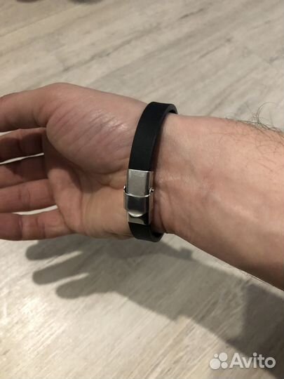 Каучуковый браслет