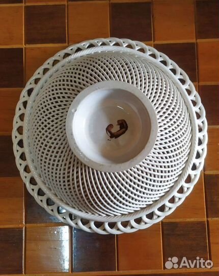 Тарелка прорезной фарфор