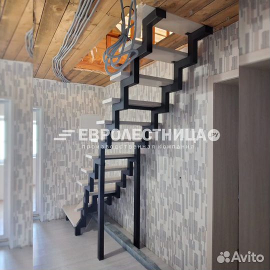 Лестница на металлокаркасе