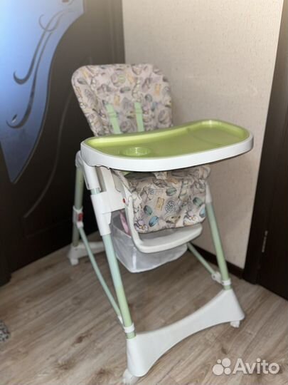 Стульчик для кормления hb
