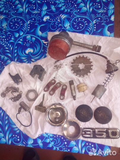 Остатки запчастей для мотоцикла ява jawa