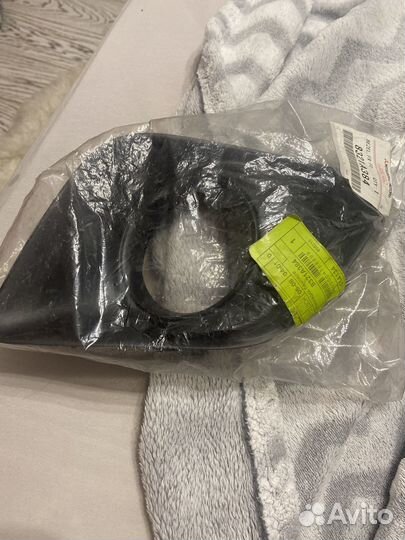 Накладка под противотуманную фару