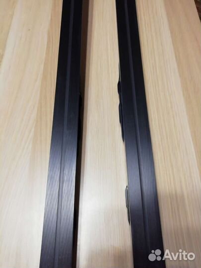 Лыжи беговые новые с креплениями