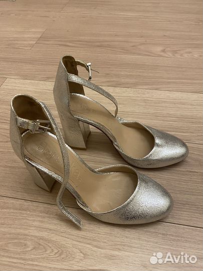 Туфли bershka 38