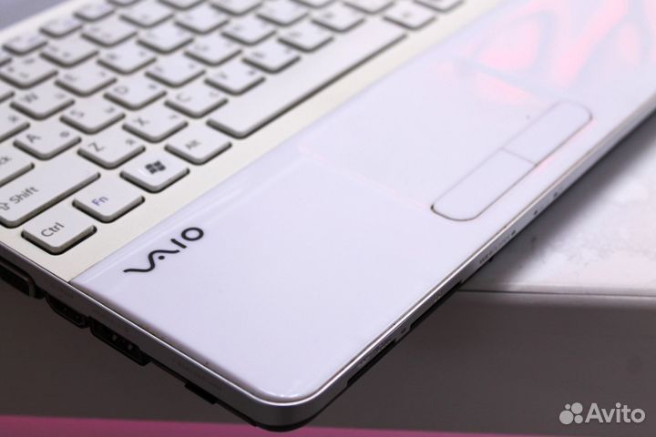 Ноутбук Sony / intel Core i3