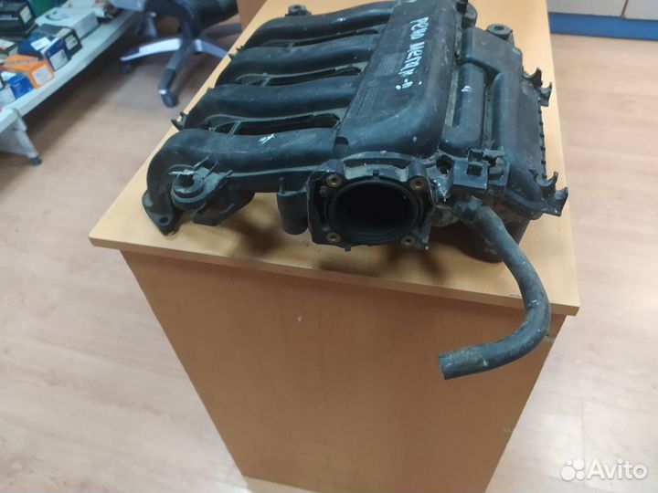 Впускной Коллектор Renault Megan 2