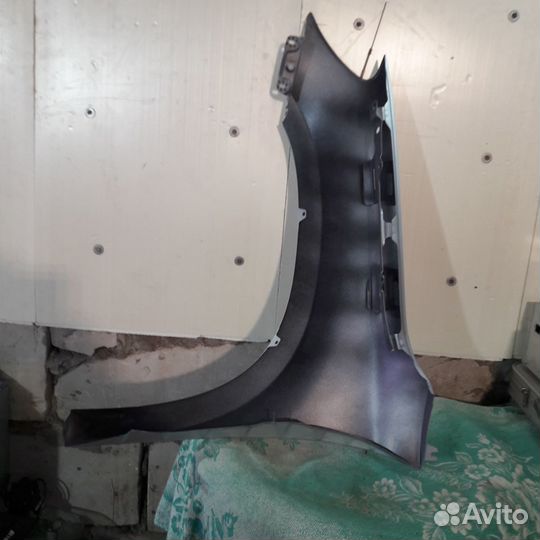 Крыло правое переднее skoda yeti 2009-2013год выпу