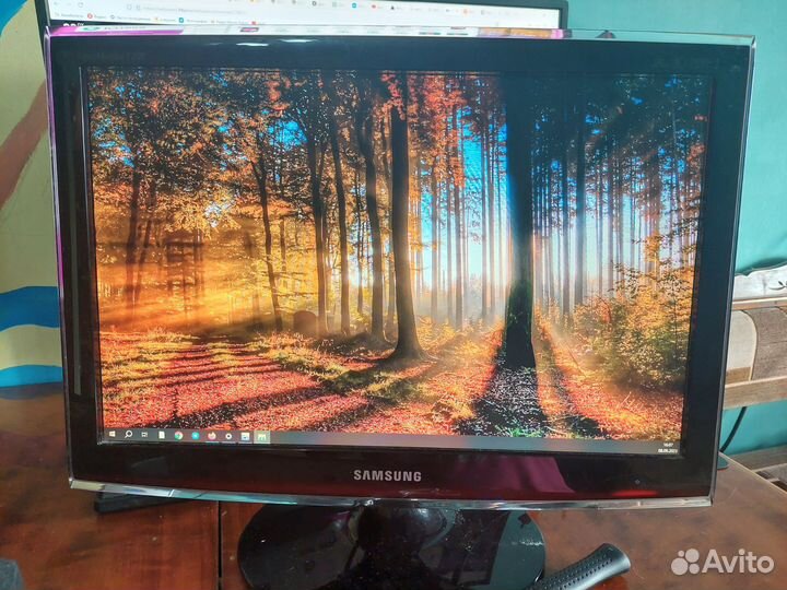 Samsung syncmaster t200