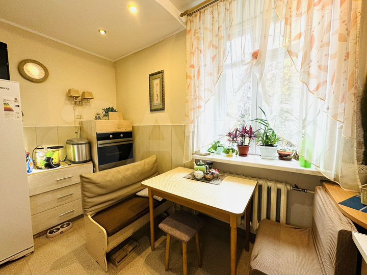 4-к. квартира, 95 м², 1/2 эт.