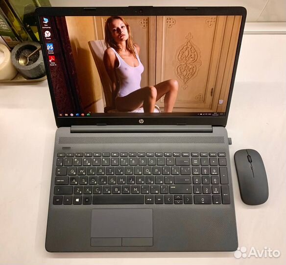 HP 2022г/ Full HD IPS/ Intel Core i3/ 16GB/ 512GB