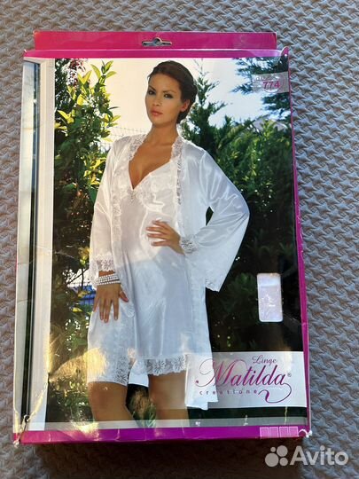 Новый пенюар с халатом