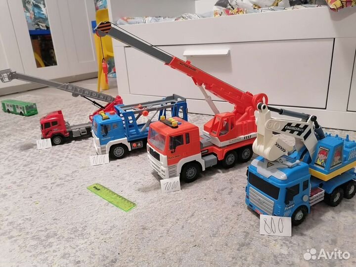 Игрушки, автотранспорт