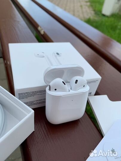 Беспроводные наушники Airpods 2 (новые)