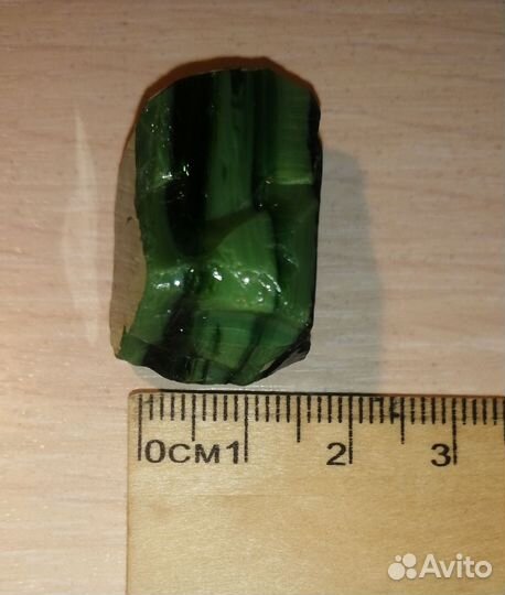 Кабошон из малахита