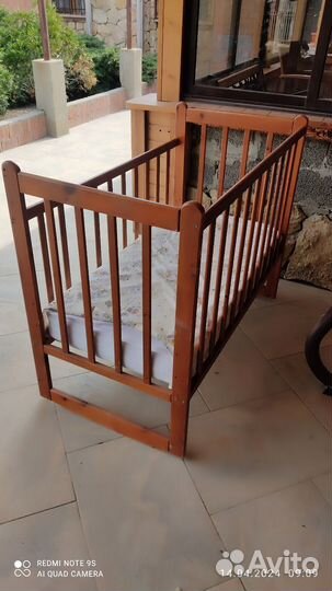 Детская кроватка