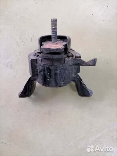 Опора двигателя (подушка двс) передняя правая LC62