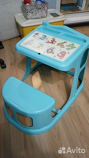 Детский стол парта