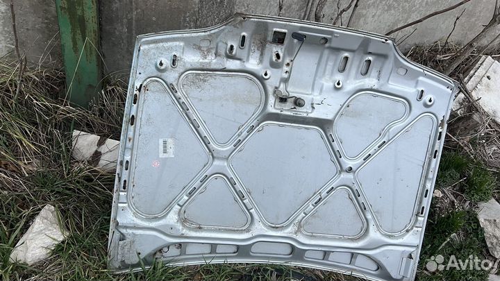 Капот на 2114