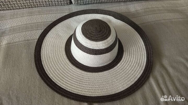 Шляпа с большими полями новая