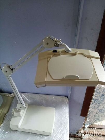 Лампа лупа настольная