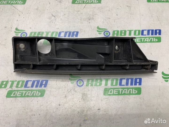 Кронштейн бампера передний левый Volkswagen Touran