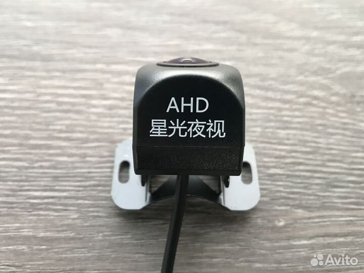 Камера заднего вида AHD 720P