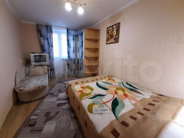 2-к. квартира, 52 м², 1/9 эт.