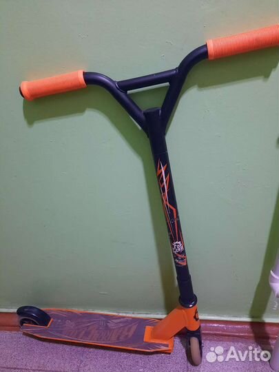 Трюковой самокат