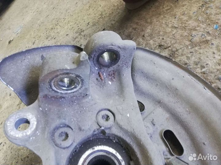 Кулак поворотный ауди a8 d3