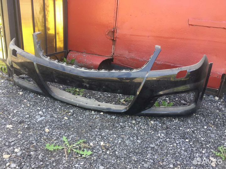 Передний бампер