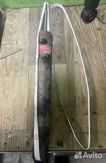 Задние амортизаторы Passat cc