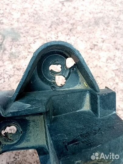 Абсорбер бампера Renault