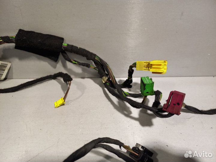 Проводка салона Mercedes Benz C-Class седан 271820