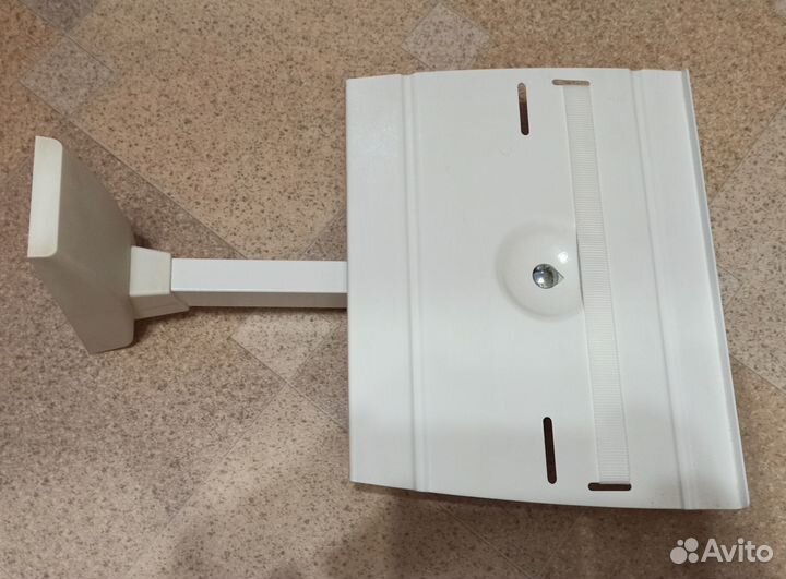 Кронштейн под телевизор поворотный