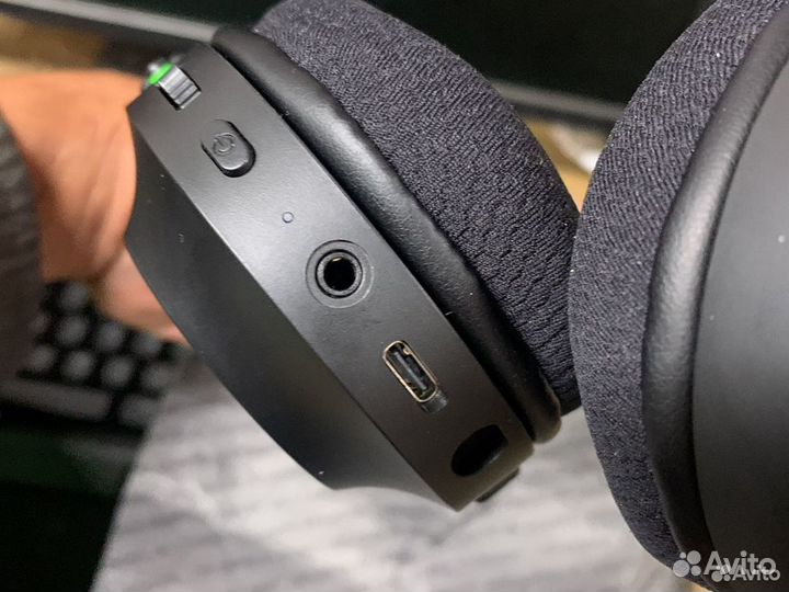 Беспроводные наушники Razer barracuda x