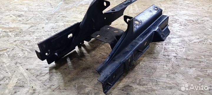 Подставка под аккумулятор Jaguar X-type