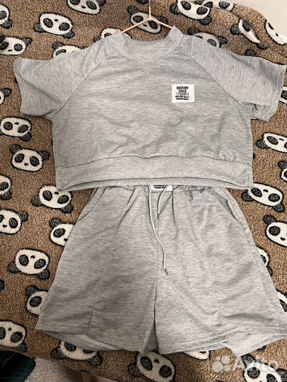 Костюм женский