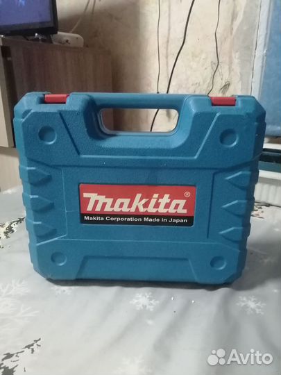 Ударная дрель шуруповерт