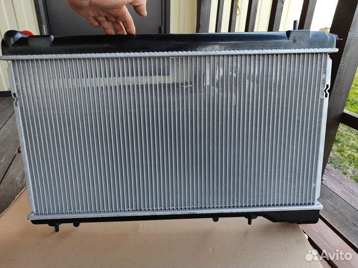 Радиатор охлаждения subaru forester 2