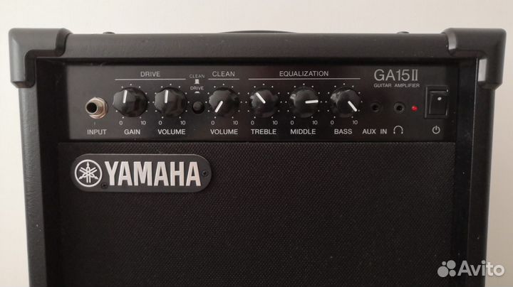 Гитарный комбоусилитель yamaha GA-15II