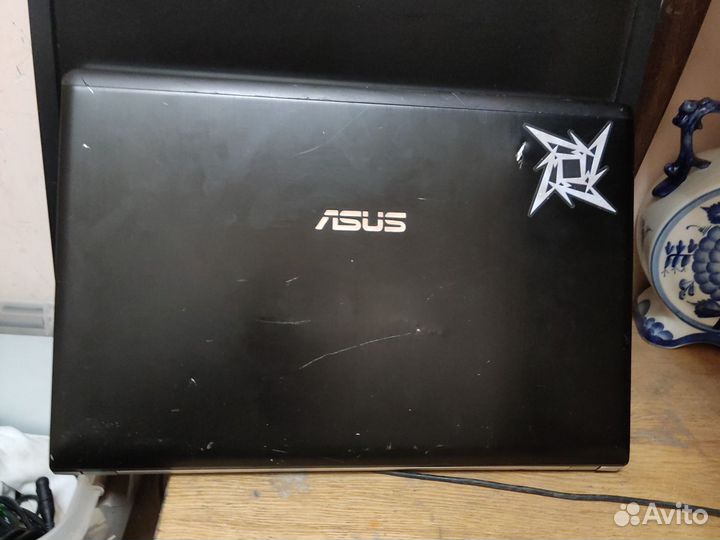 Asus