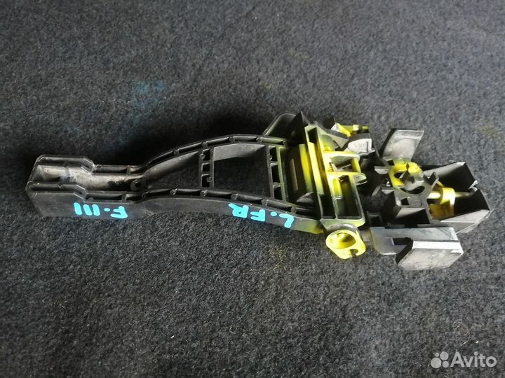 Основание ручки двери наружней левой Ford Focus 3