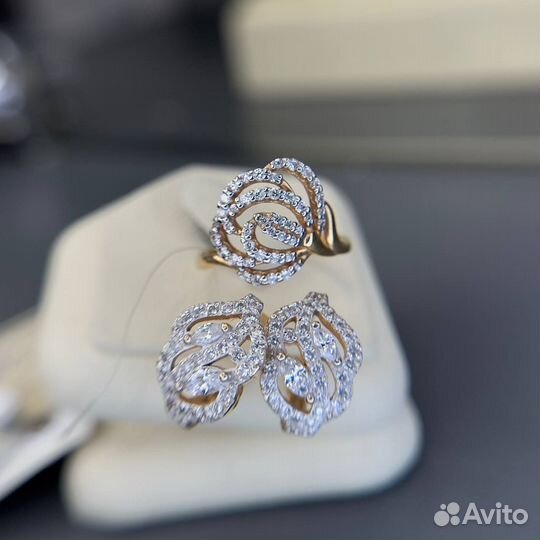 Золотой комплект 585 пробы золото