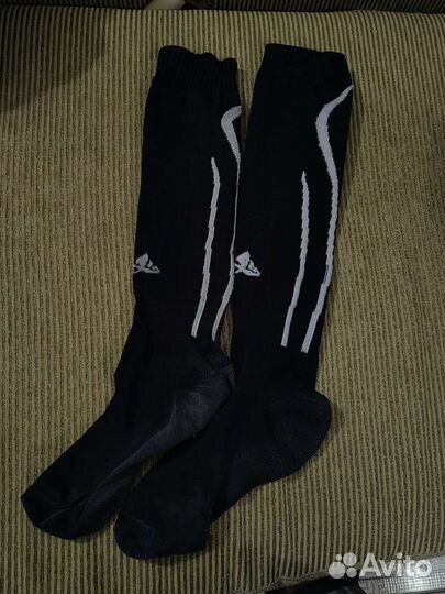 Спортивные футбольные гетры