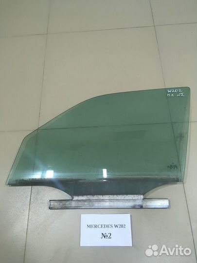 Стекло двери Mercedes C-Class W202